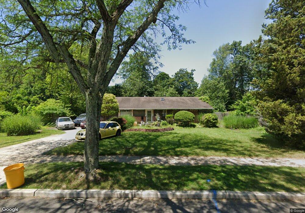 31 Cranston Rd, Kendall Park, NJ 08824 - photo 1