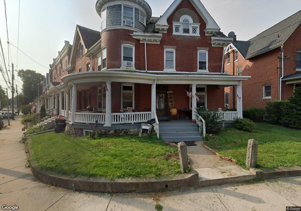 418 E Broad St, Quakertown, PA 18951 - photo 1