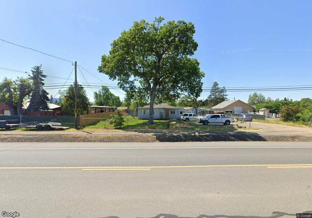 6283 Table Rock Rd, Central Point, OR 97502 - photo 1