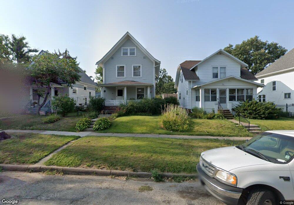 1625 7th Ave SE, Cedar Rapids, IA 52403 - photo 1