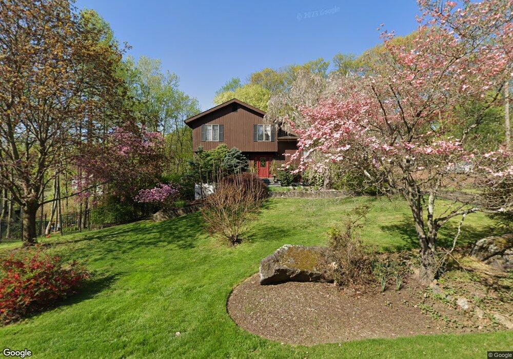 3 Eliot St, Cortlandt Manor, NY 10567 - photo 1