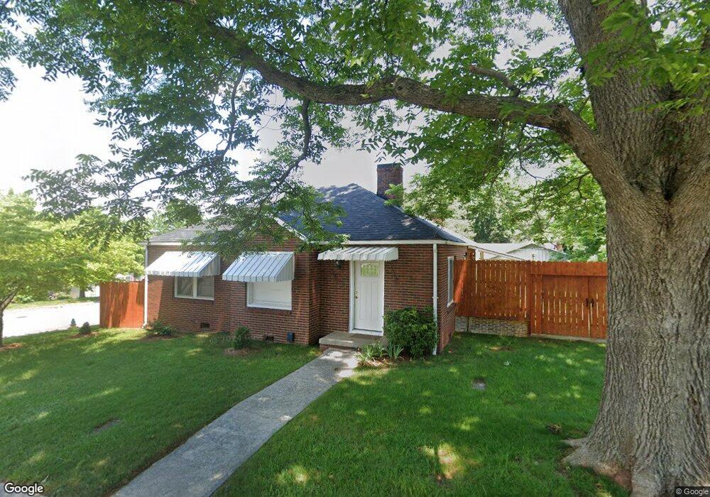 424 Faye St, Statesville, NC 28677 - photo 1