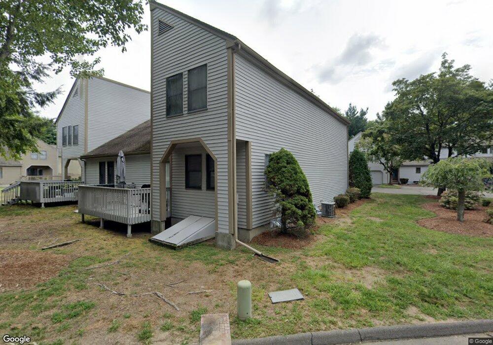 11 Elm Meadows, Enfield, CT 06082 - photo 1