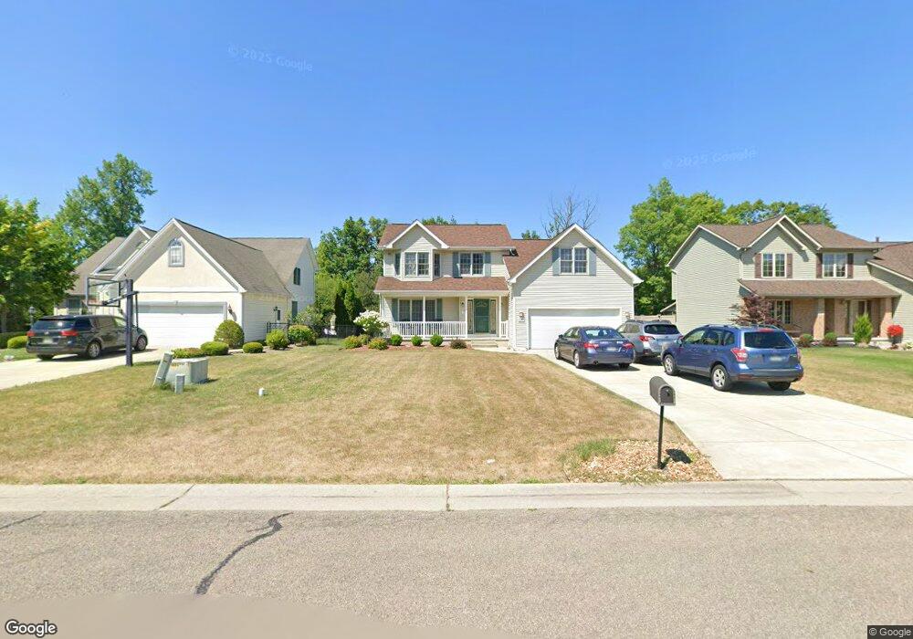 2647 Pinelake Dr, Niagara Falls, NY 14304 - photo 1