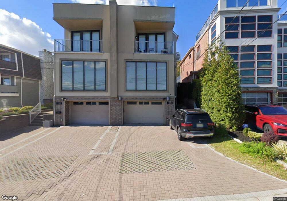 1282 River Rd, Edgewater, NJ 07020 - photo 1