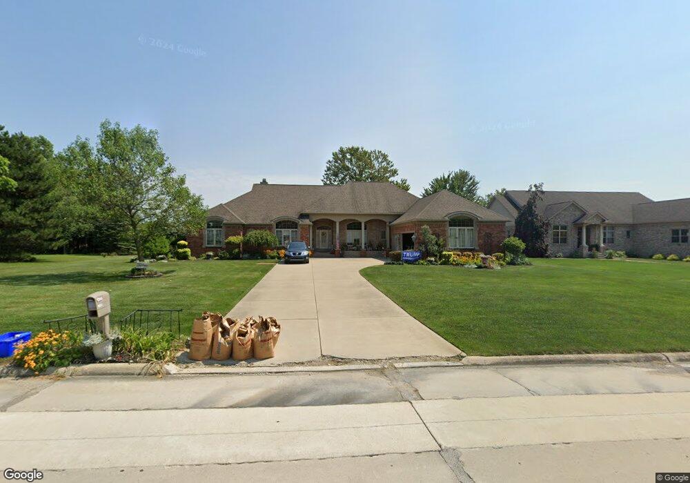 23597 Parke Ln, Grosse Ile, MI 48138 - photo 1