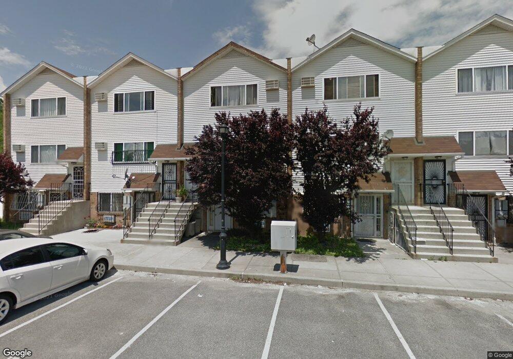 3 Starboard Ct, Bronx, NY 10473 - photo 1