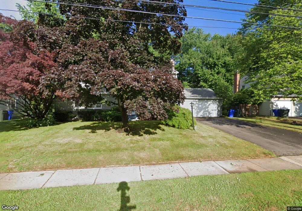 15 Maiden Ln, West Hartford, CT 06117 - photo 1