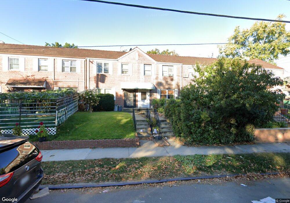 7016 Utopia Pkwy, Fresh Meadows, NY 11365 - photo 1