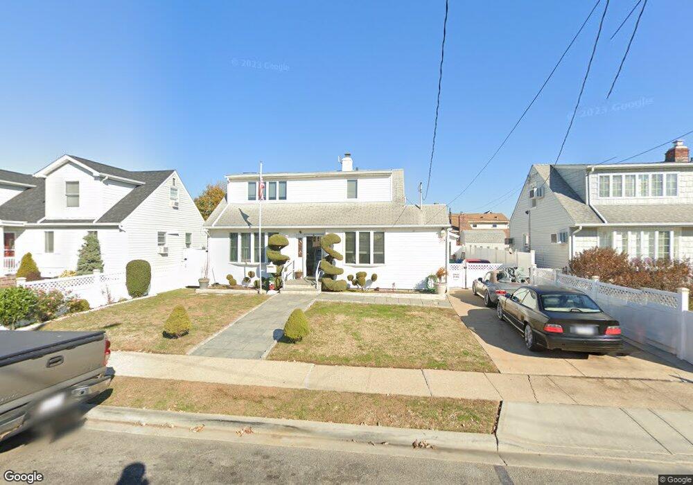 145 Traymore Blvd, Island Park, NY 11558 - photo 1