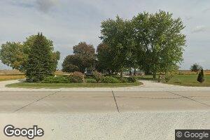 1415 E 2nd St, Hedrick, IA 52563