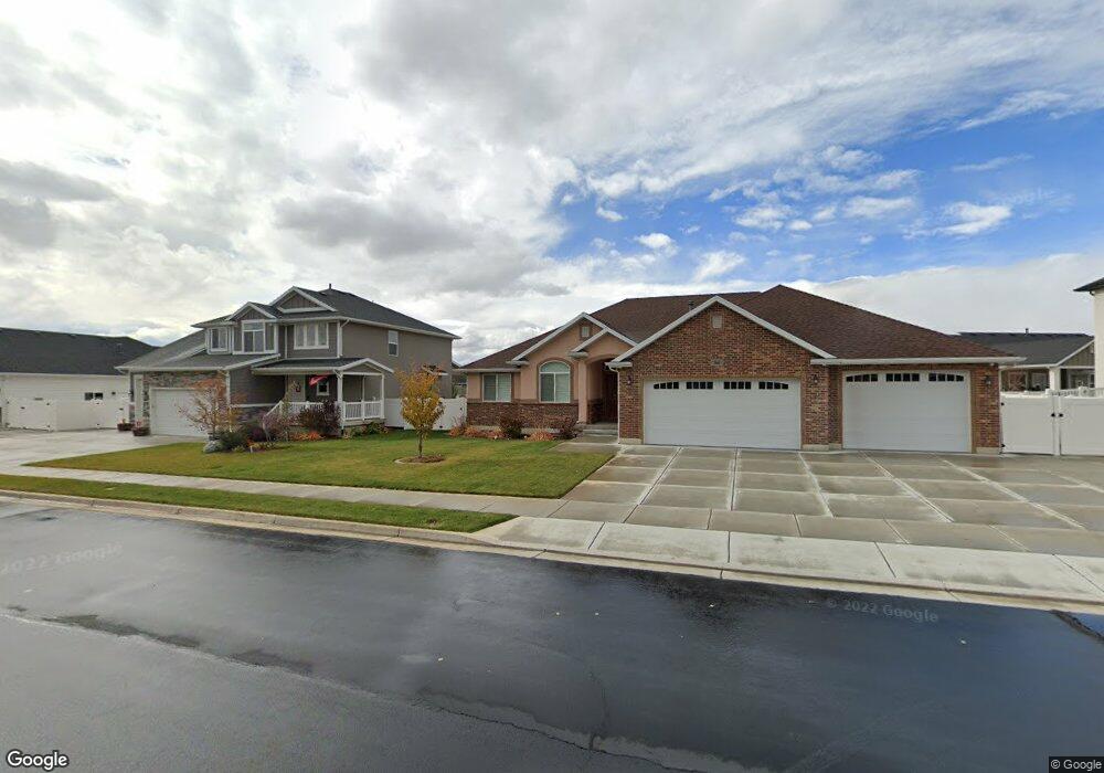 366 S Willow Pine Ln, Layton, UT 84041 - photo 1