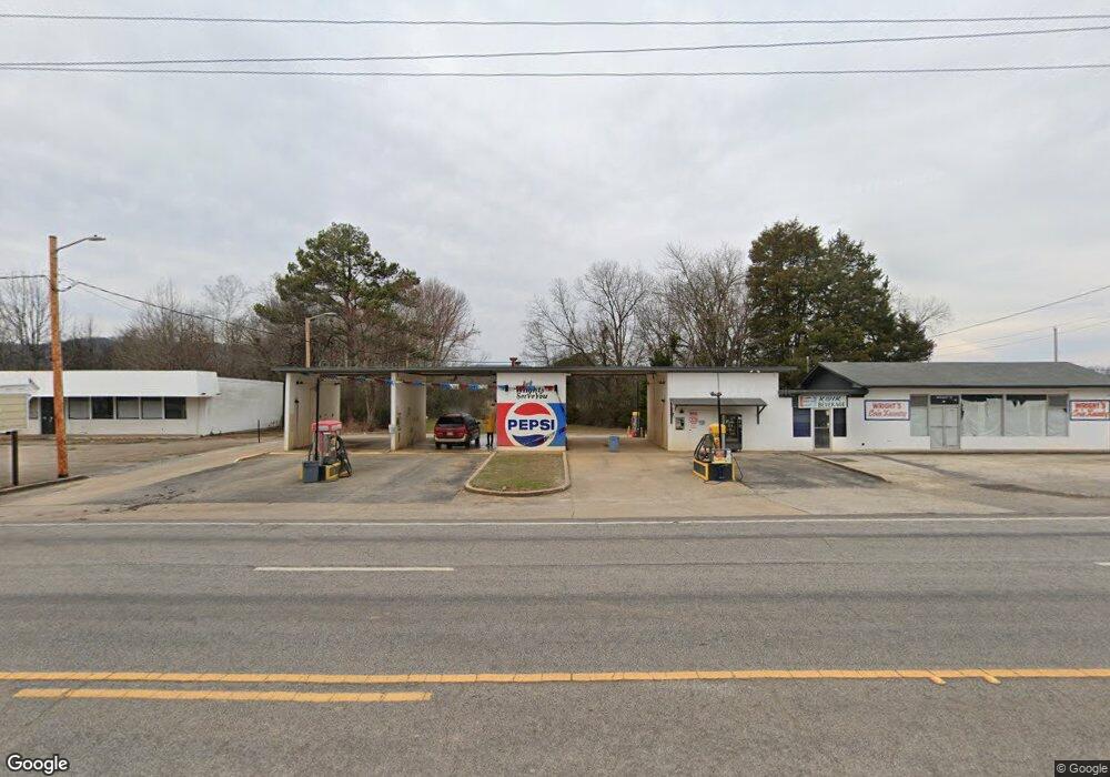 2203 E Willow St, Scottsboro, AL 35769 - photo 1