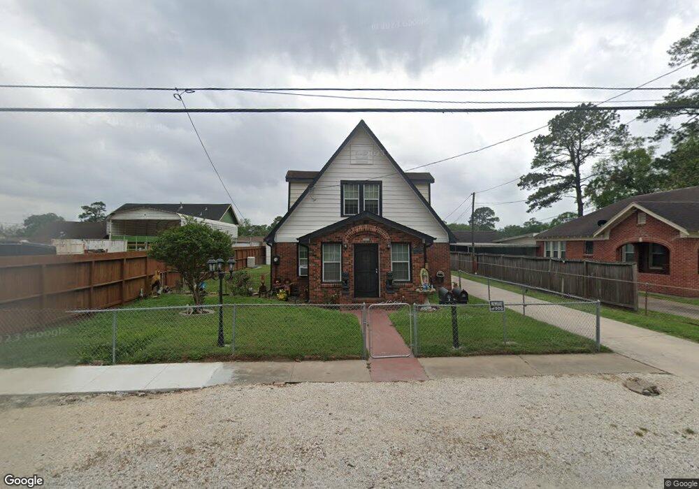 1002 Reid St, Houston, TX 77022 - photo 1