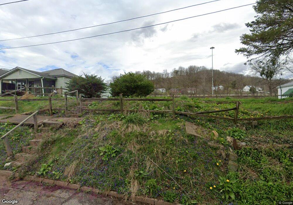 1224 Fletcher Ave, Dunbar, WV 25064 - photo 1