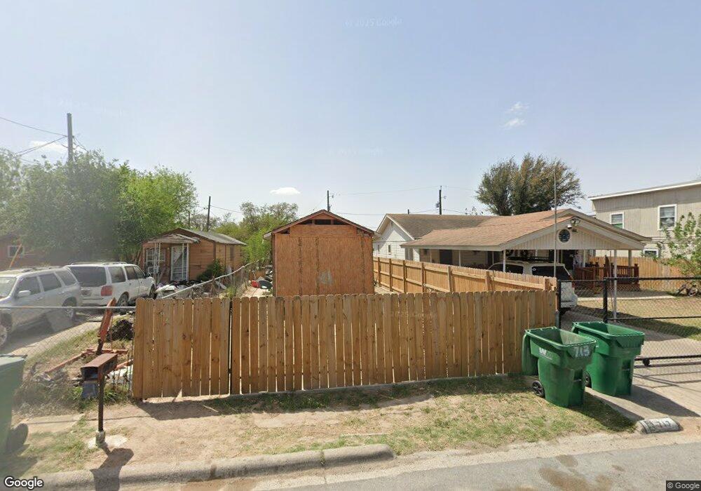 713 W Wright Ave, Pharr, TX 78577 - photo 1