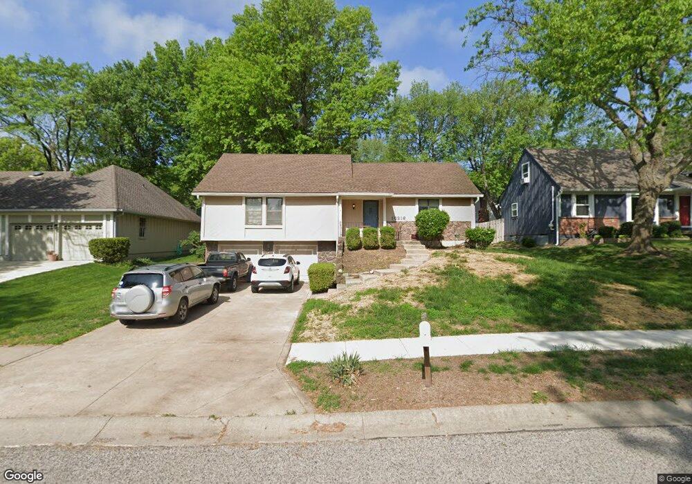 10216 Monrovia St, Lenexa, KS 66215 - photo 1