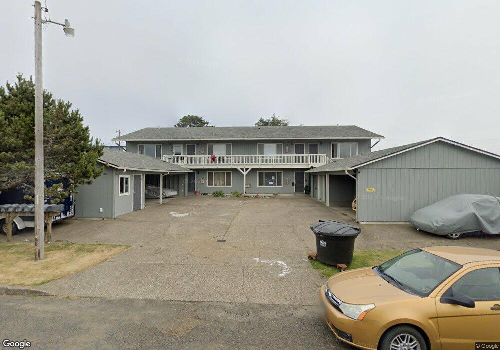 811 SW 6th St unit 4, Newport, OR 97365 - photo 1