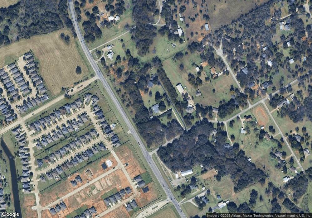 108 Chaparral Dr, Granbury, TX 76049 - photo 1