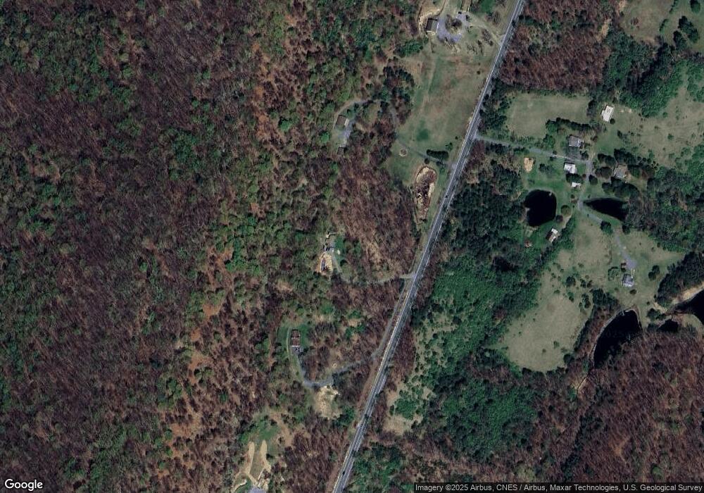 88 Cobblestone Ln, Berkeley Springs, WV 25411 - photo 1