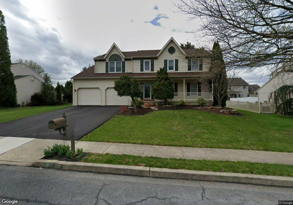 1011 Boeshore Cir, Reading, PA 19605 - photo 1