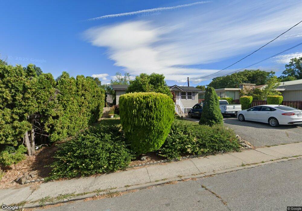 241 6th St NE, East Wenatchee, WA 98802 - photo 1