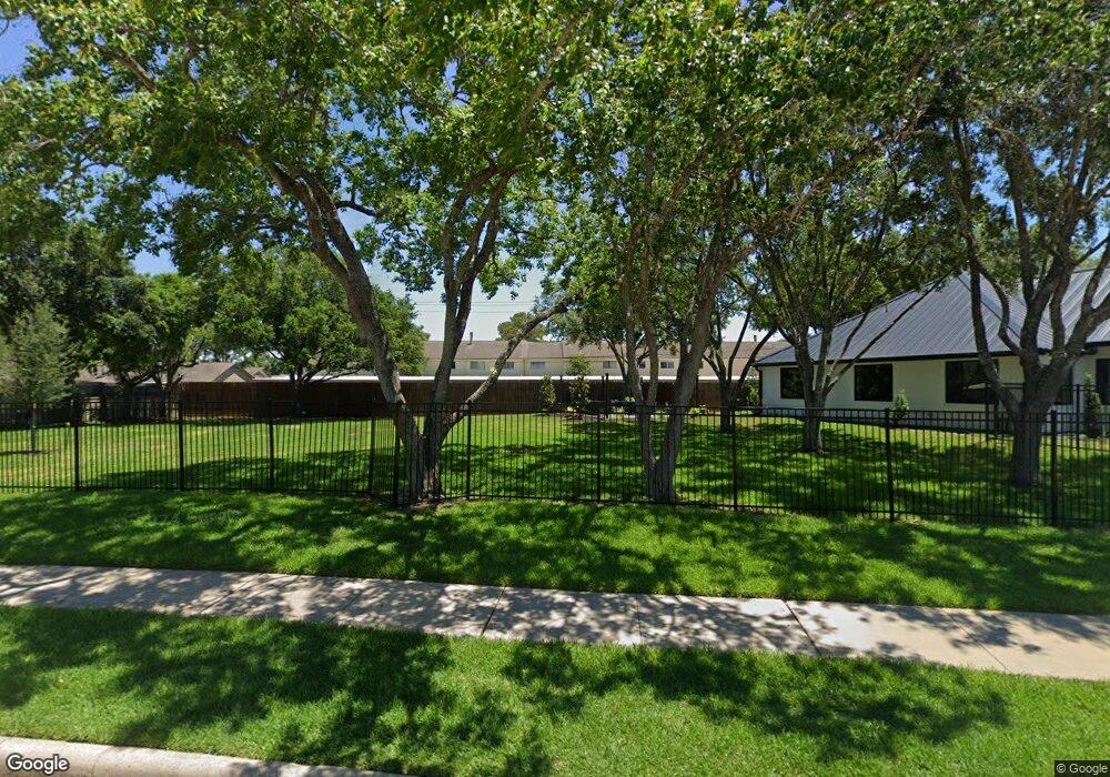 4024 Laura Leigh Dr, Friendswood, TX 77546 - photo 1
