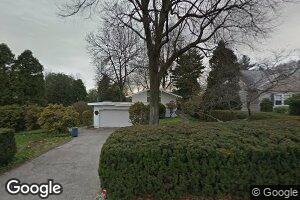 16 Watchtower Ln, Old Greenwich, CT 06870