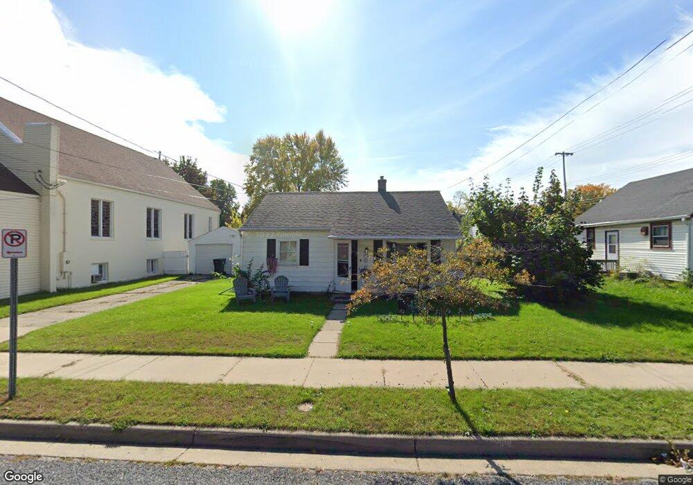 1037 Lenore Ave, Lansing, MI 48910 - photo 1