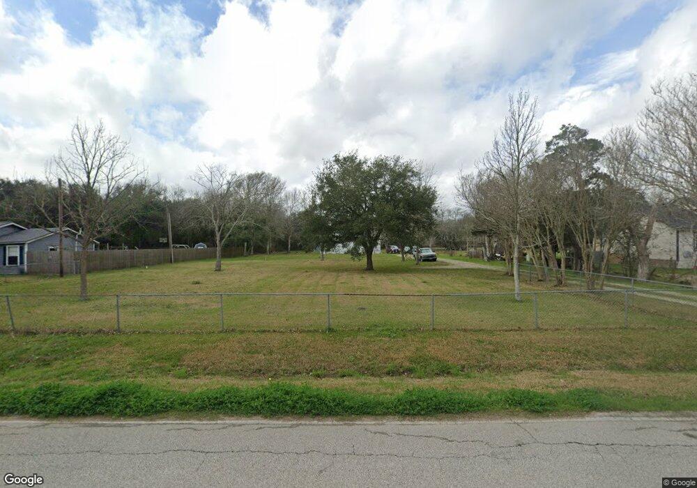 2014 Jephson Ln, Alvin, TX 77511 - photo 1