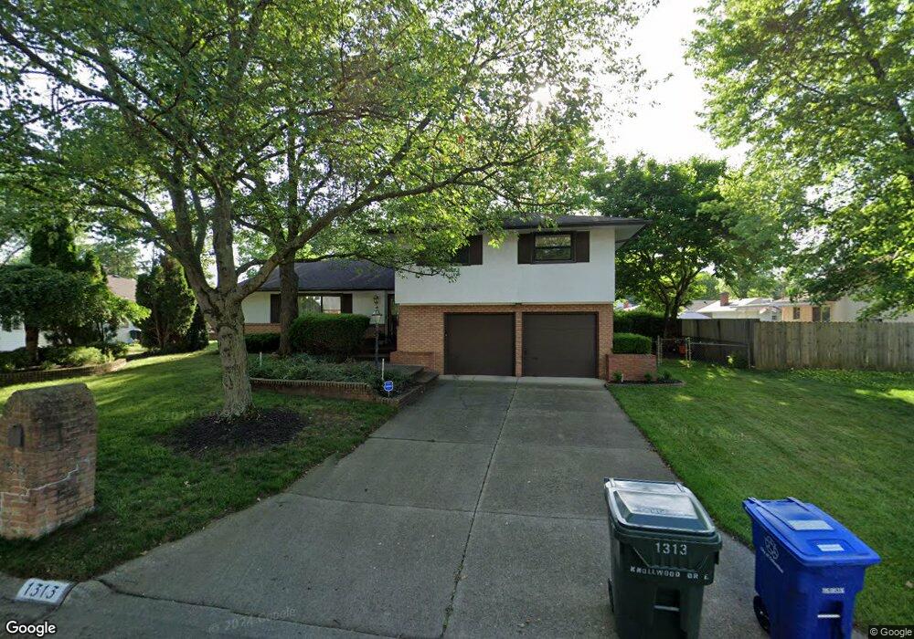 1313 Knollwood Dr E, Columbus, OH 43232 - photo 1
