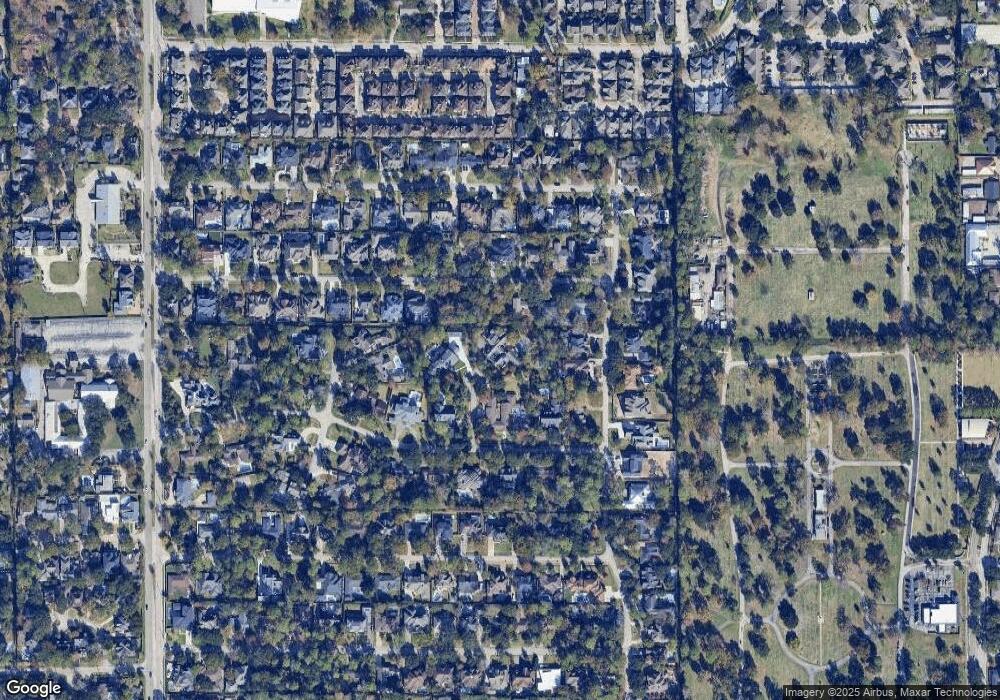 1212 Drury Ln, Houston, TX 77055 - photo 1