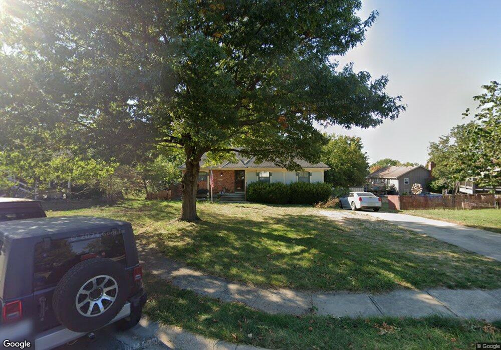 1703 W Quail Ct, Raymore, MO 64083 - photo 1