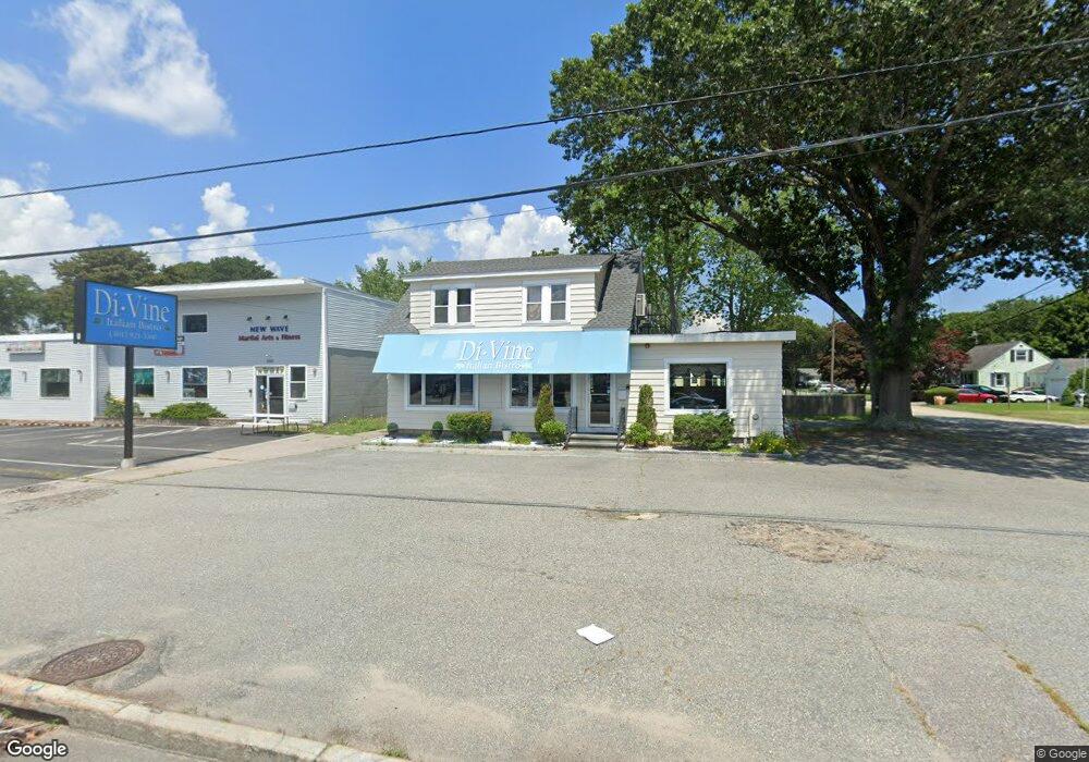 2317 W Shore Rd, Warwick, RI 02889 - photo 1