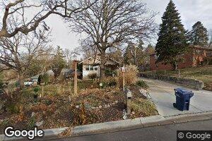 2404 Chandler Rd E, Bellevue, NE 68005