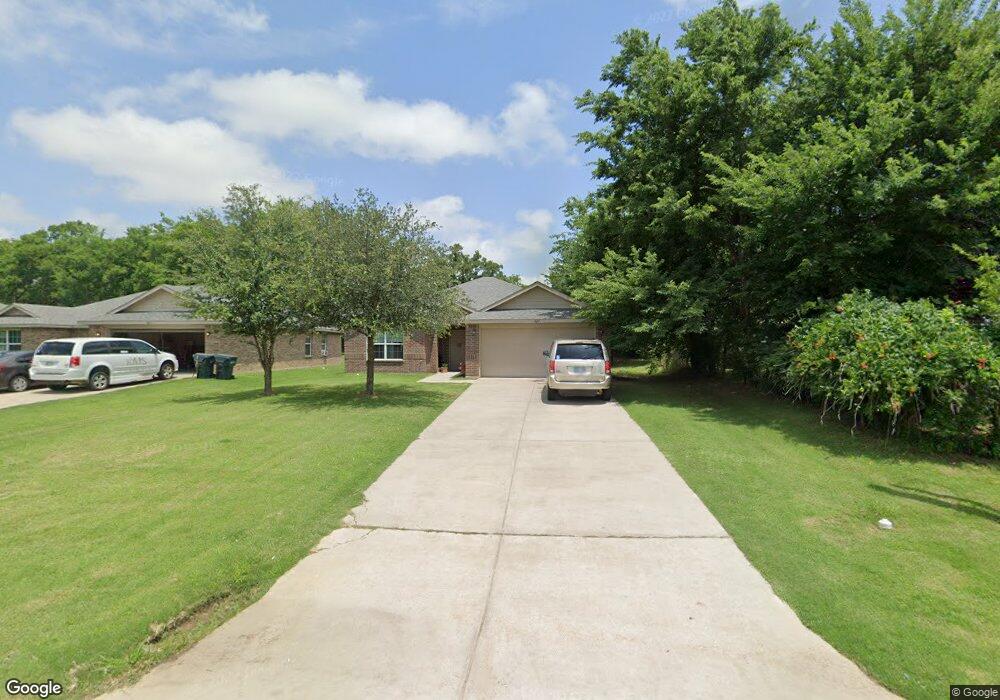 827 White St, Ardmore, OK 73401 - photo 1