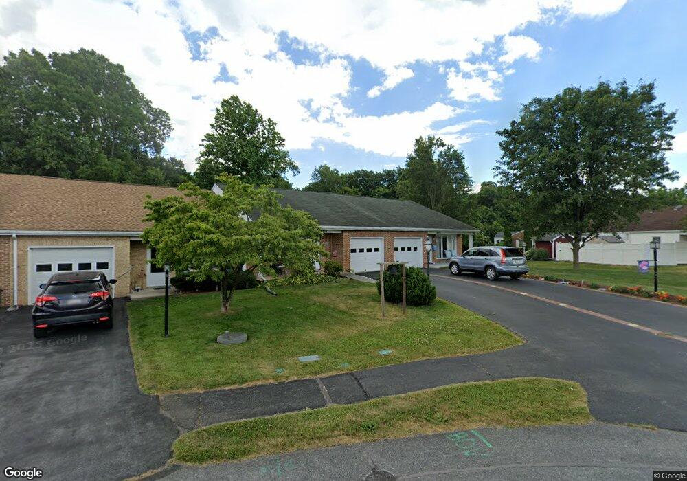 18034 Par Three Dr, Hagerstown, MD 21740 - photo 1