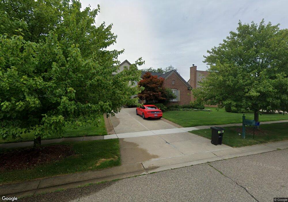 4682 Northridge Dr, West Bloomfield, MI 48323 - photo 1