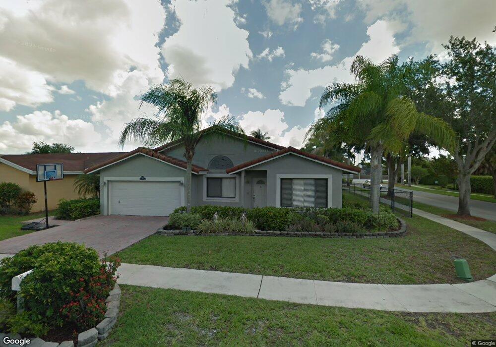 1630 SW 100th Terrace, Davie, FL 33324 - photo 1