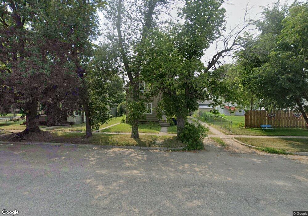 468 3rd St SW, Jamestown, ND 58401 - photo 1