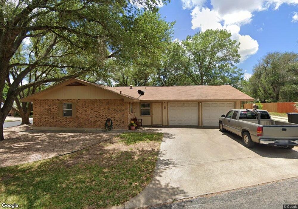 119 W Driftwood Dr, Fredericksburg, TX 78624 - photo 1