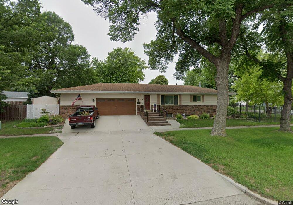 2610 Elm St N, Fargo, ND 58102 - photo 1