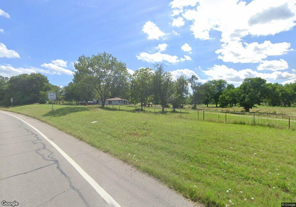 1420 W Sam Rayburn Dr, Bonham, TX 75418 - photo 1