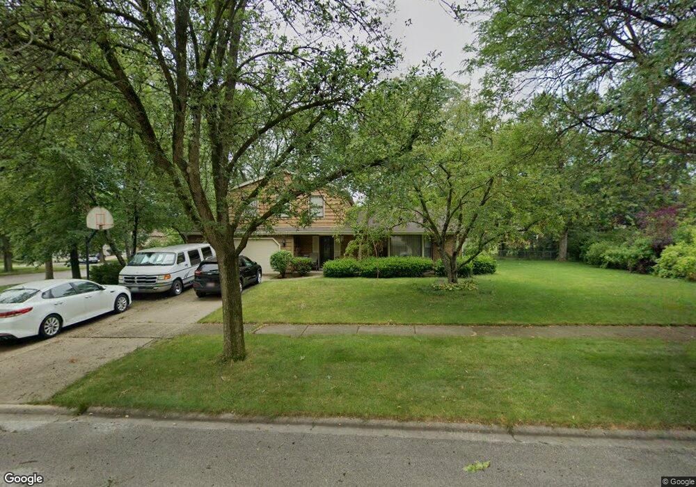 20 Pottowattomie Ct, Naperville, IL 60563 - photo 1