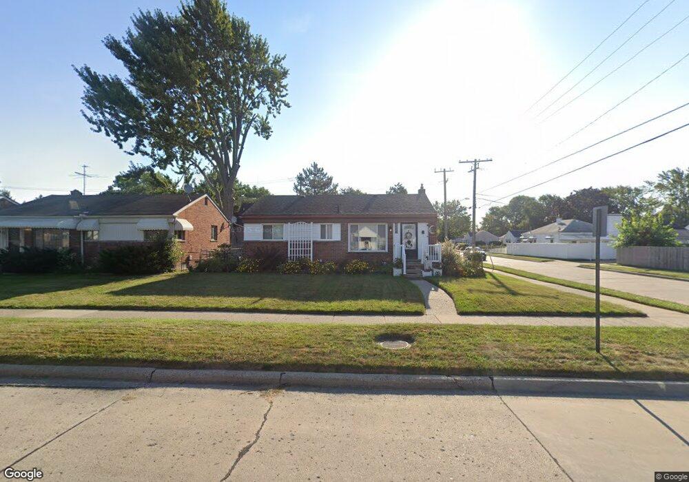 25682 Dale St, Roseville, MI 48066 - photo 1