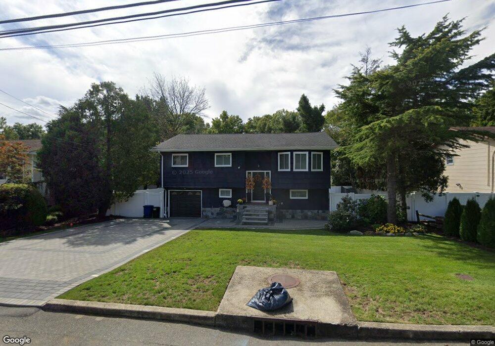 315 Concord St, Dix Hills, NY 11746 - photo 1