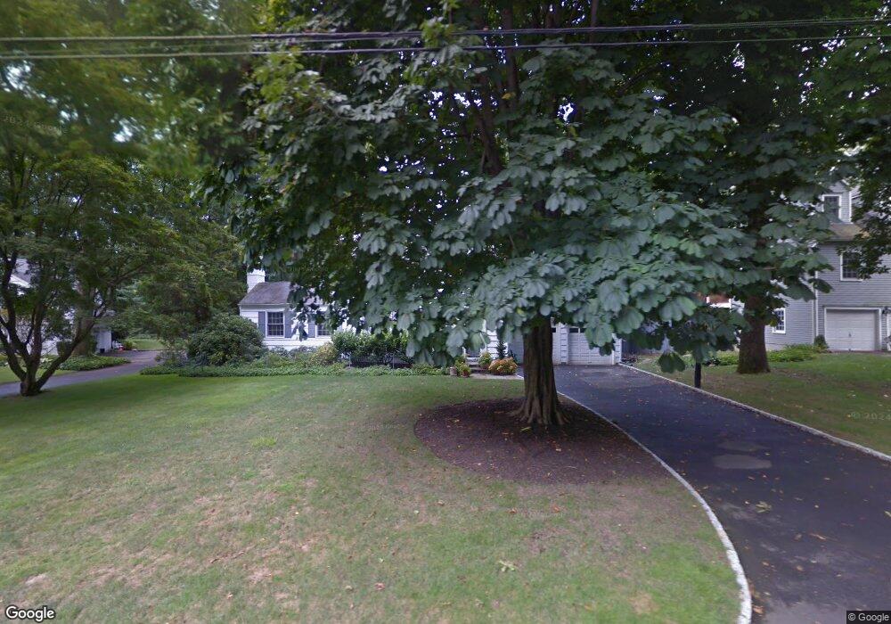 32 Winthrop Dr, Riverside, CT 06878 - photo 1