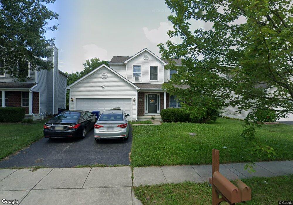 4570 Trickle Creek Ln unit 24, Columbus, OH 43228 - photo 1