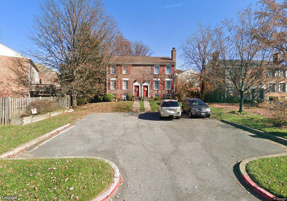 5841 Richardson Mews Square, Halethorpe, MD 21227 - photo 1