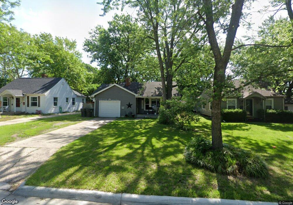 2016 SW High Ave, Topeka, KS 66604 - photo 1